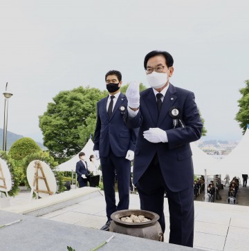 칠곡군, 제66회 현충일 추념식 개최 