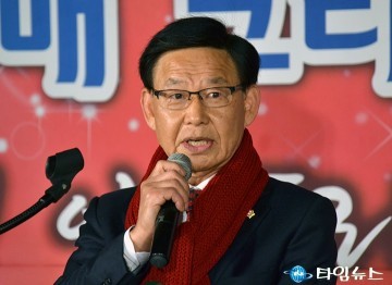 축사하는 최치상 서구의회 의장