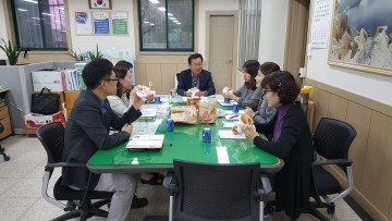 사창동 - 직원 간 격의없는 대화, 브라운백미팅
