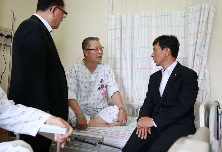 안희정 지사, 대전보훈병원 국가유공자 위문