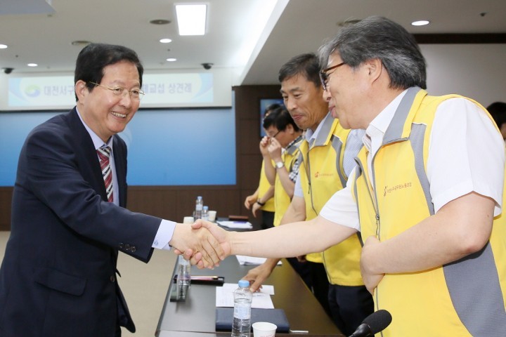 장종태 서구청장, 공무원노조와의 첫 번째 단체교섭 상견례