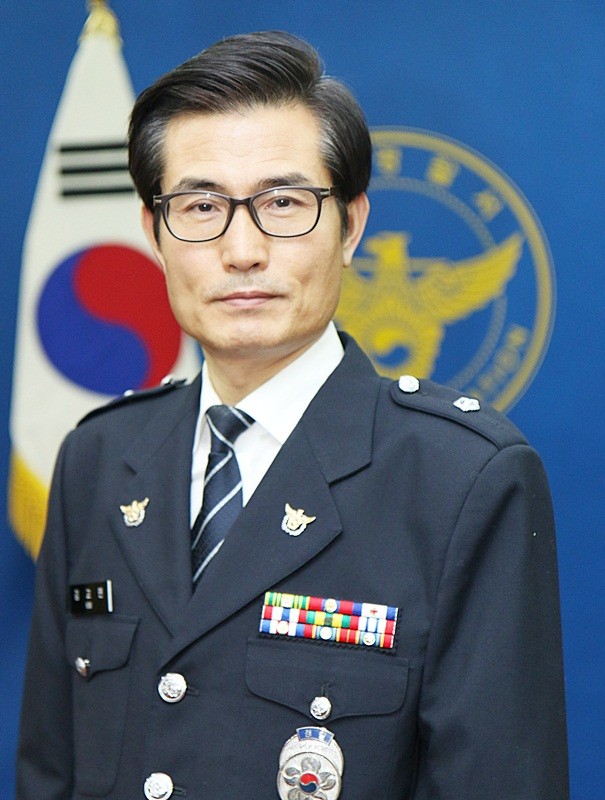 구미서 인동파출소 경위 김교면 경감 특진