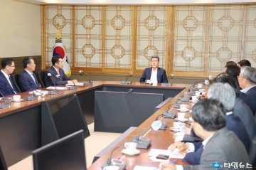 이강덕 시장 업무 복귀...지속가능한 미래 포항을 위해 차근차근 나아갈 것