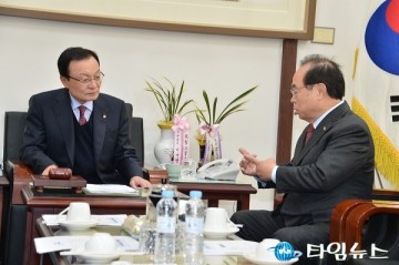 오거돈 부산시장, 국비확보 위해 국회 방문