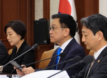 최상목 "관세폭풍 먹구름…수출주력 고용부진 심화 가능성"