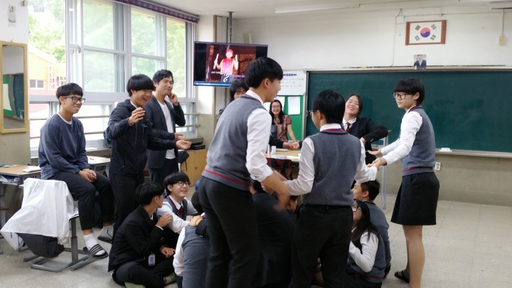 세계를 무대로 네 꿈을 펼쳐라!