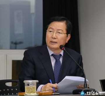 장종태 서구청장, 보고서에 행정력을 낭비하지 않도록!