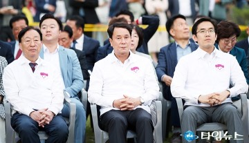 유성온천문화축제에 참석한 설동호·이상래·장호종