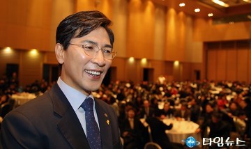 안희정 지사, 새로운 대한민국의 대통령이 되겠다!