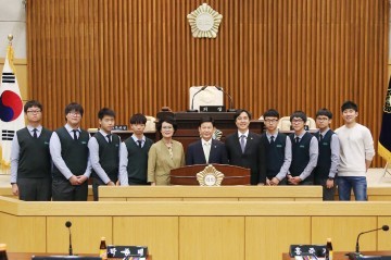 서대전고등학교 학생들, 대전 서구의회 의정활동 견학