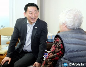 서철모 서구청장, 독립유공자 유족 위문…희생 잊지 않겠다