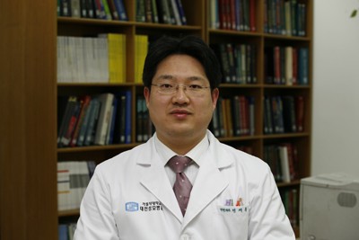 대전성모병원 정재중 교수, “발목 안쪽에 안보이던 뼈가 불룩해요”