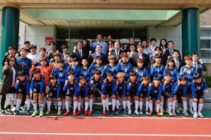 김지철 충남교육감, 전국소년체육대회 참가선수단 훈련 현장 격려