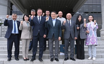 박상철 호남대 총장, 주한우즈벡대사관 파이지예브 영사와 환담