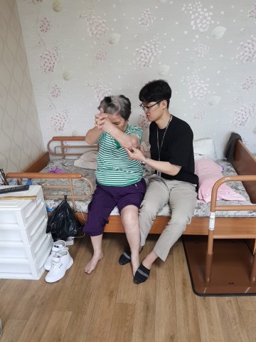 방문재활서비스로 거동불편 장애인의 건강지켜