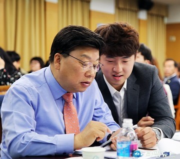 권선택 대전시장, 청년들과 SNS로 소통!
