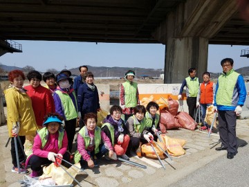 자연사랑연합 군위지회 환경정화 활동