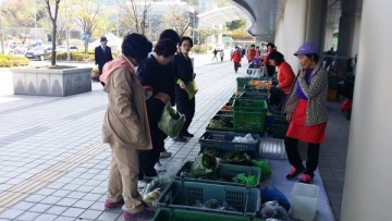 천안시농업기술센 터오는 13일부터 11월 30일까지 ‘금요장터’ 개장