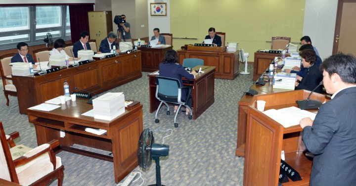 충남도의회 문복위, 여성가족정책관 소관 회계연도 세입세출 결산 심사