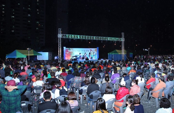 대전 서구, 낭만이 물드는 가을밤 ‘대중문화 콘서트’ 성황