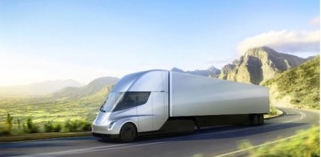 테슬라 전기트럭 화재로 도로 폐쇄…美 당국 "배터리 위험 조사"