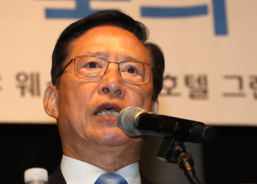 공수처, '허위서명 강요' 송영무 前국방장관 기소 요구