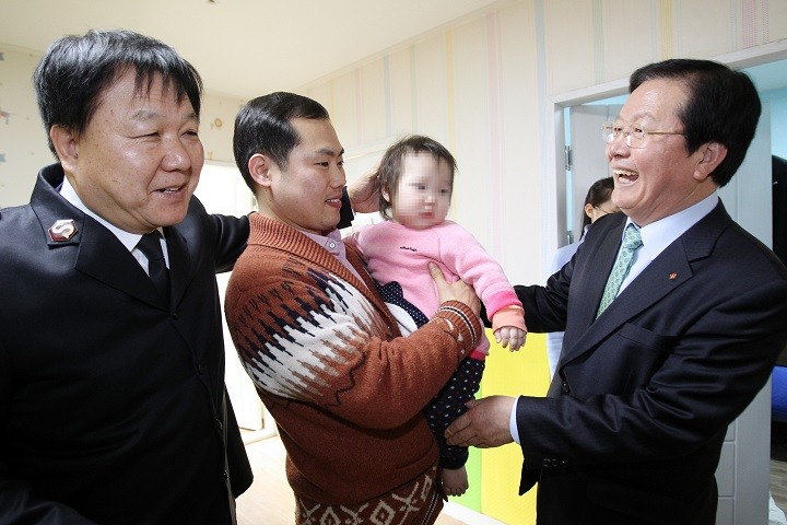 장종태 서구청장, 설맞이 아동양육 시설 위문!