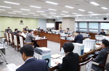 충남도의회 기획경제위원회, 위원회 운영 및 사업장 지원 등 투명성 강조