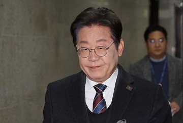 '경기도 법인카드 유용 혐의' 재판 이재명 재판 오늘 첫 공판준비기일