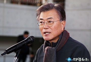 문재인 전 대표, 권선택은 행복한 시장!