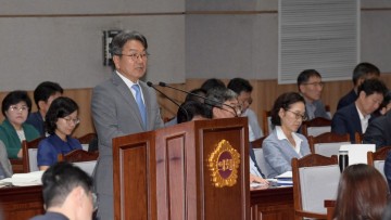 강기정 광주시장, 제334회 임시회 제2차 본회의 참석