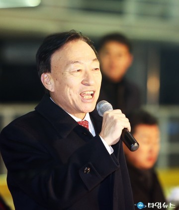 설동호 대전시교육감, 스케이트를 타면서 건강을!