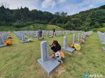 충북남부보훈지청, 추석맞이 무연고 독립유공자 묘소 참배