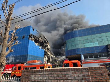 이재명 대통령 "대전 공장 화재, 인명 구조에 모든 가용자원 총동원하라"