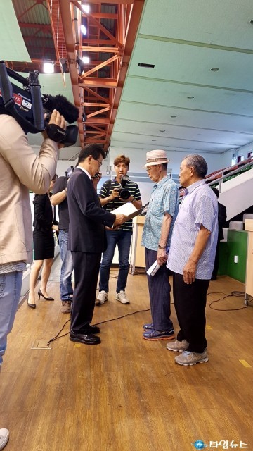  6.25참전유공자 발굴 및 국가유공자증서 전수