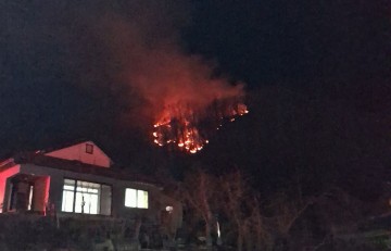 영주 야산서 공군 F-16C 전투기 추락... 조종사 극적 구조