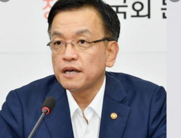 5주간 대통령 권한대행 맡을 최상목 "한 권한대행 대선 출마" 글쎄..