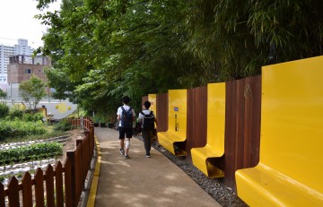 디자인에 기초한 학교주변 환경개선사업 완료