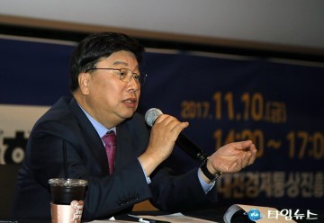 권선택 대전시장, 우리는 여러분의 빽입니다!