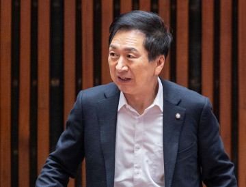 김건희특검, 김기현 의원 피의자 소환…'로저비비에 선물' 추궁
