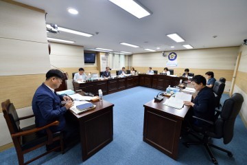 세종시의회 행정복지위원회, 조례안 등 10건 심사