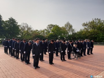 충북남부보훈지청, 5월 충혼탑 참배 실시