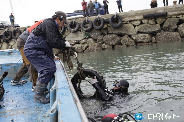 대부도 방아머리선착장, 수중정화활동 실시