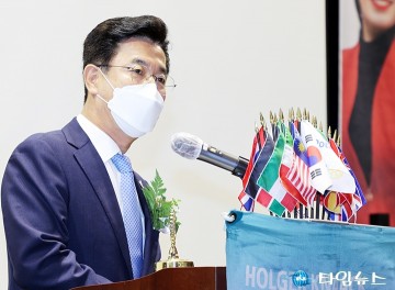 허태정 대전시장, 국제로타리 3680지구 총재 이임식 참석