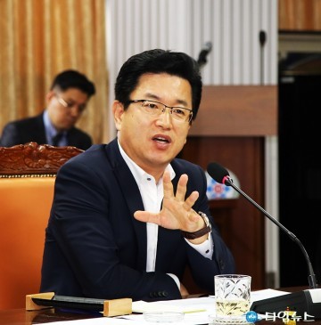 허태정 유성구청장, 6급 공무원은 현장에서 뛰도록!