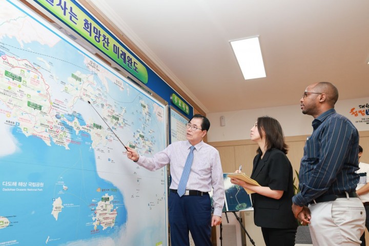 완도군-주한 탄자니아 대사, 해조류 기술 이전 논의 