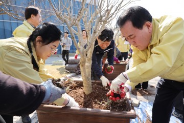 충남교육청, 올해도 나라꽃 무궁화 묘목 보급과 인식개선에 앞장!