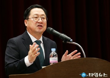 이장우 대전시장, 배움에는 끝이 없다…대전시립중고등학교 입학식 성료
