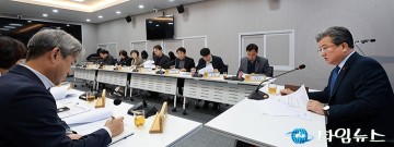 정용래 유성구청장, 불법 현수막 단속 강화 주문…연말연시·선거 대비