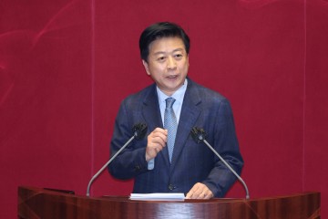 노웅래 ,6천만원 뇌물수수 혐의 오늘 첫 재판 혐의 전면 부인할 전망